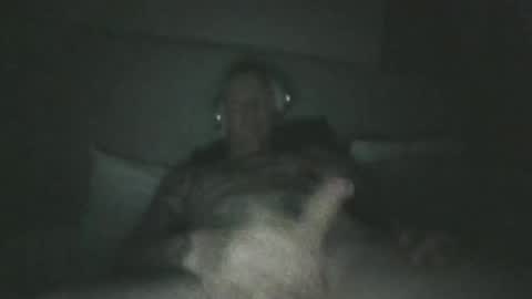 Snapshot of bennyinbrissy chatting on January 16, 2026, 5:28 pm bennyinbrissy online show from January 16, 2026, 5:28 pm