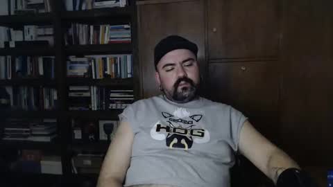 Snapshot of beno_svend chatting on May 20, 2026, 2:07 am Beno online show from May 20, 2026, 2:07 am