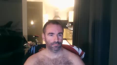 Snapshot of bensince1984_ chatting on January 17, 2026, 1:21 am Ben online show from January 17, 2026, 1:21 am