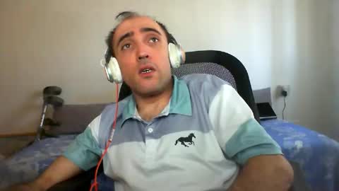 Snapshot of bentish chatting on November 1, 2025, 9:33 am bentish online show from November 1, 2025, 9:33 am