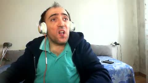 Snapshot of bentish chatting on April 11, 2026, 7:24 am bentish online show from April 11, 2026, 7:24 am