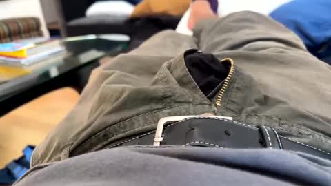 Snapshot of benz10001 chatting on October 4, 2025, 4:05 pm benz10001 online show from October 4, 2025, 4:05 pm