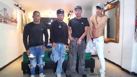 benz boys online show from December 17, 2025, 1:17 pm