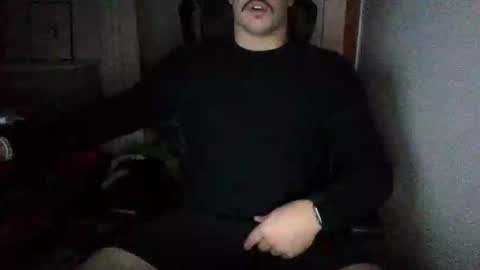 Snapshot of benzoil20007 chatting on November 23, 2025, 5:40 am benzoil20007 online show from November 23, 2025, 5:40 am