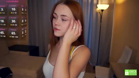 Snapshot of berenicefarran chatting on September 18, 2025, 8:05 am Ora Enderson online show from September 18, 2025, 8:05 am