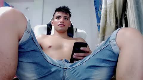 Bergon77 online show from February 9, 2025, 5:50 am