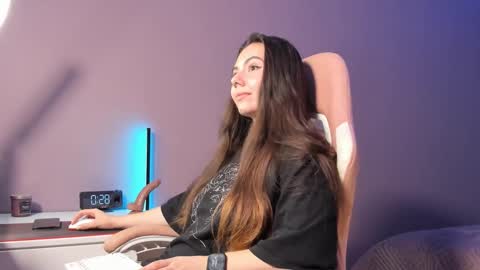 Snapshot of beriesniks chatting on September 26, 2025, 5:28 pm BeriesNiks online show from September 26, 2025, 5:28 pm