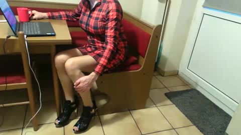 Snapshot of bernadetanylon chatting on October 31, 2025, 6:25 am Bernadetanylon online show from October 31, 2025, 6:25 am