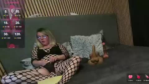 bernadettepaull online show from June 10, 2026, 9:14 pm