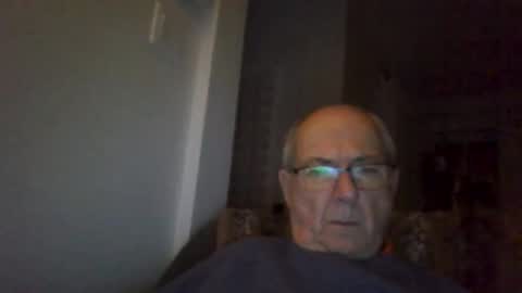 bernard1102 online show from November 8, 2025, 1:28 am