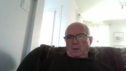 bernard1102 online show from May 20, 2026, 11:00 pm