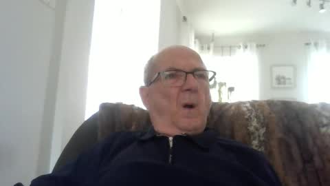 bernard1102 online show from May 31, 2026, 3:41 pm