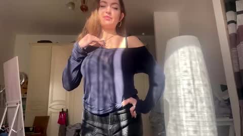 Jeny online show from February 2, 2026, 10:25 am