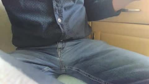 Snapshot of bernie6004 chatting on April 12, 2026, 9:03 am bernie6004 online show from April 12, 2026, 9:03 am