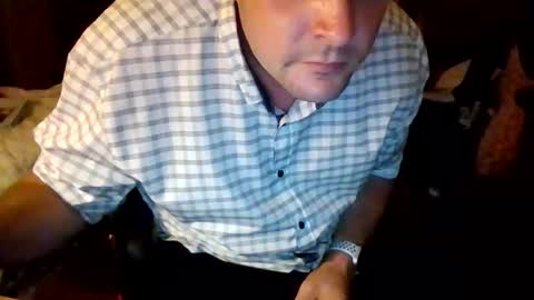Snapshot of bernie__sanders chatting on June 7, 2026, 1:43 am Bernie online show from June 7, 2026, 1:43 am