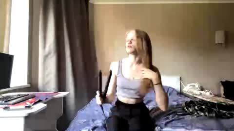 Sophia online show from September 10, 2025, 1:11 pm