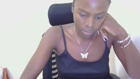 Juicey online show from March 17, 2026, 11:35 am