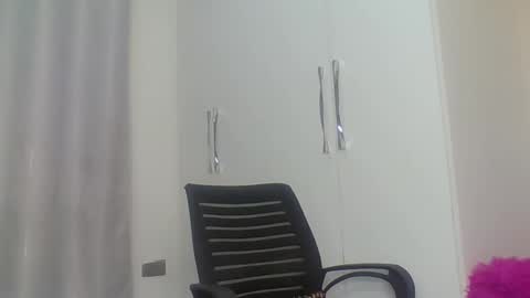 berryl online show from November 15, 2025, 7:10 pm