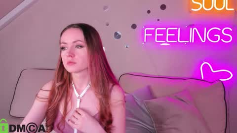 Snapshot of berta_kelly chatting on October 17, 2025, 1:20 am Berta  online show from October 17, 2025, 1:20 am