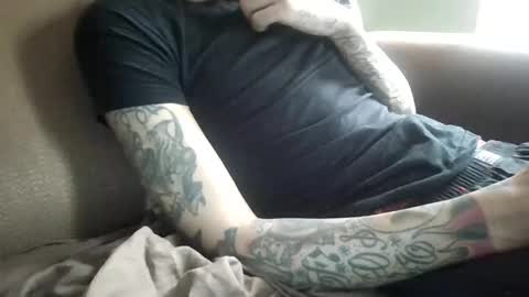 ToxicPipe757 online show from April 29, 2026, 2:43 pm