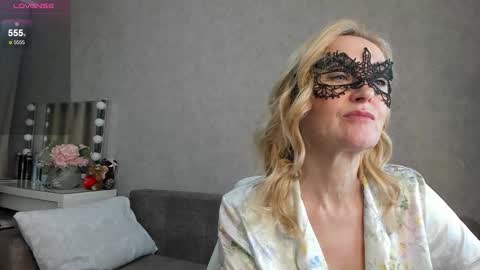 best__angelica online show from November 7, 2025, 3:12 pm