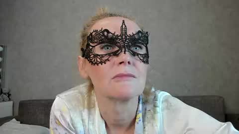 Snapshot of best__angelica chatting on July 6, 2026, 8:11 am best__angelica online show from July 6, 2026, 8:11 am