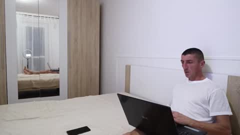 Snapshot of best_couple_for_u chatting on October 6, 2025, 4:48 pm Alex and Victoria online show from October 6, 2025, 4:48 pm