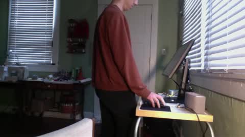 best_triam online show from February 23, 2025, 7:49 pm