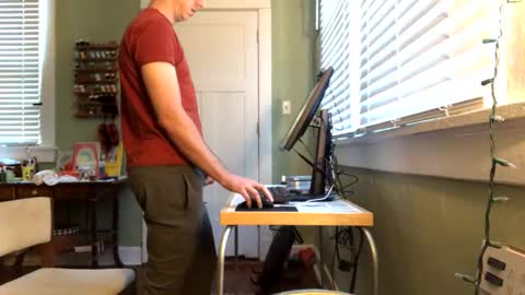 best_triam online show from November 2, 2025, 9:39 pm