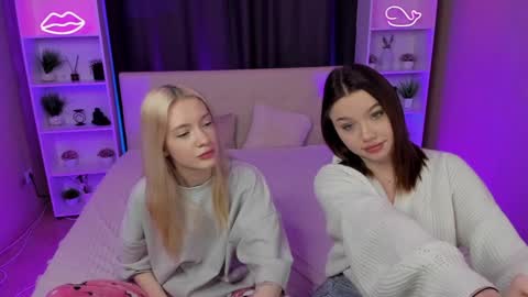 Danny and Kira online show from January 27, 2025, 8:28 pm