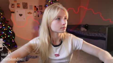 Chloe Next stream on Friday online show from December 20, 2024, 6:13 pm