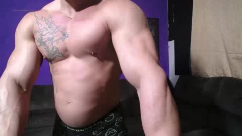 Snapshot of bestmuscle chatting on December 28, 2024, 1:18 am bestmuscle online show from December 28, 2024, 1:18 am