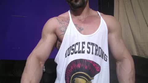 Snapshot of bestmuscle chatting on December 29, 2024, 10:03 pm bestmuscle online show from December 29, 2024, 10:03 pm