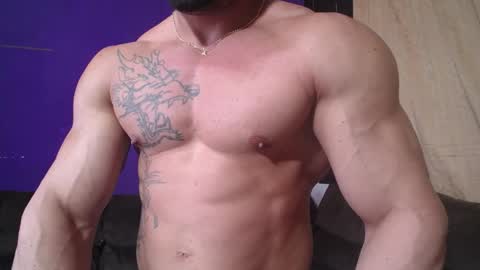 Snapshot of bestmuscle chatting on December 30, 2024, 8:04 pm bestmuscle online show from December 30, 2024, 8:04 pm