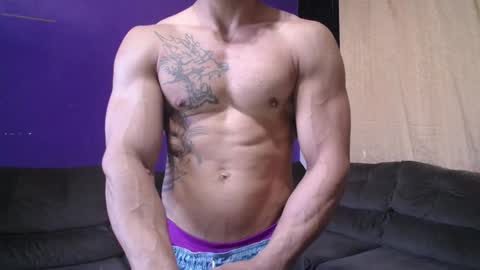 Snapshot of bestmuscle chatting on March 9, 2025, 7:26 pm bestmuscle online show from March 9, 2025, 7:26 pm