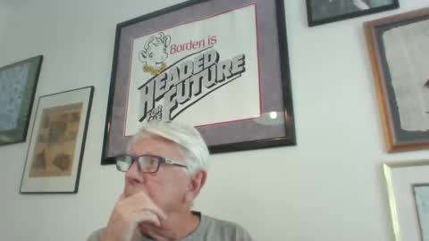 Snapshot of bestshot1951 chatting on September 29, 2025, 2:00 pm bestshot1951 online show from September 29, 2025, 2:00 pm