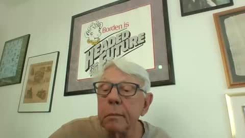 Snapshot of bestshot1951 chatting on October 31, 2025, 1:45 pm bestshot1951 online show from October 31, 2025, 1:45 pm