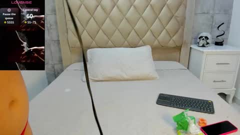 Snapshot of betanymiller chatting on September 25, 2025, 5:44 am Betany online show from September 25, 2025, 5:44 am