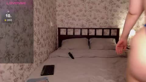 Snapshot of bethflatcher chatting on February 15, 2026, 10:14 am bethflatcher online show from February 15, 2026, 10:14 am