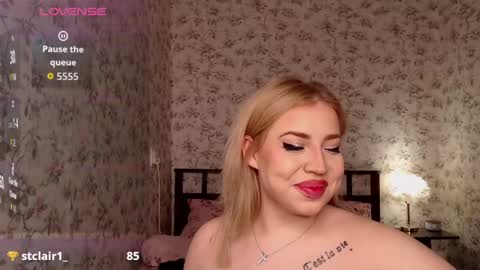 Snapshot of bethflatcher chatting on April 23, 2026, 12:29 pm bethflatcher online show from April 23, 2026, 12:29 pm