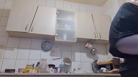 bethnorth online show from December 20, 2025, 2:29 am