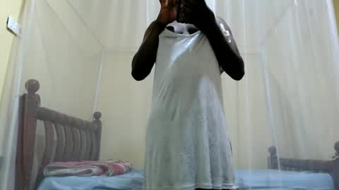 Betina online show from February 9, 2026, 6:17 am