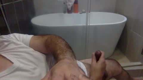 Snapshot of betoooox chatting on December 21, 2024, 4:14 pm Virtual Gentleman online show from December 21, 2024, 4:14 pm