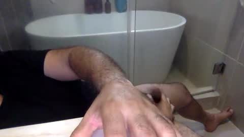 Snapshot of betoooox chatting on February 15, 2025, 1:05 pm Virtual Gentleman online show from February 15, 2025, 1:05 pm