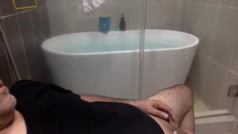 Snapshot of betoooox chatting on February 20, 2025, 2:51 am Virtual Gentleman online show from February 20, 2025, 2:51 am