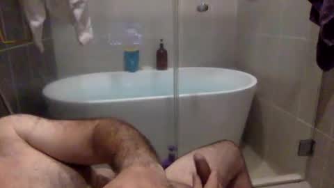 Snapshot of betoooox chatting on March 3, 2025, 12:48 am Virtual Gentleman online show from March 3, 2025, 12:48 am