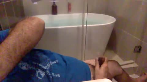 Snapshot of betoooox chatting on September 24, 2025, 8:06 am Virtual Gentleman online show from September 24, 2025, 8:06 am