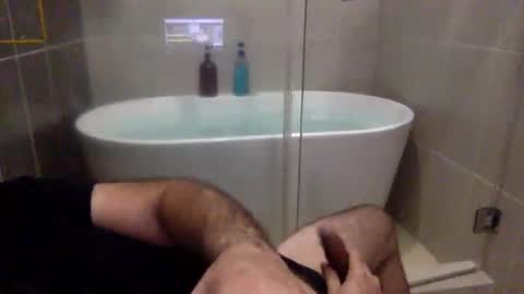 Snapshot of betoooox chatting on November 2, 2025, 10:23 pm Virtual Gentleman online show from November 2, 2025, 10:23 pm