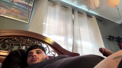 Snapshot of betorsido2 chatting on October 24, 2025, 9:00 pm betorsido2 online show from October 24, 2025, 9:00 pm