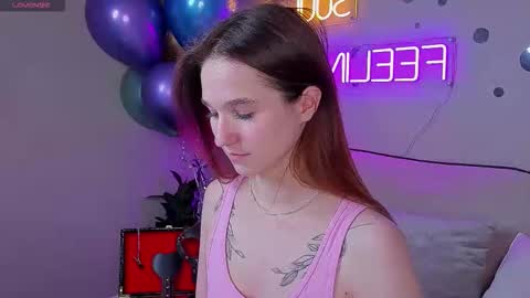 Snapshot of betty_nicolsson chatting on September 23, 2025, 10:40 am Eva online show from September 23, 2025, 10:40 am